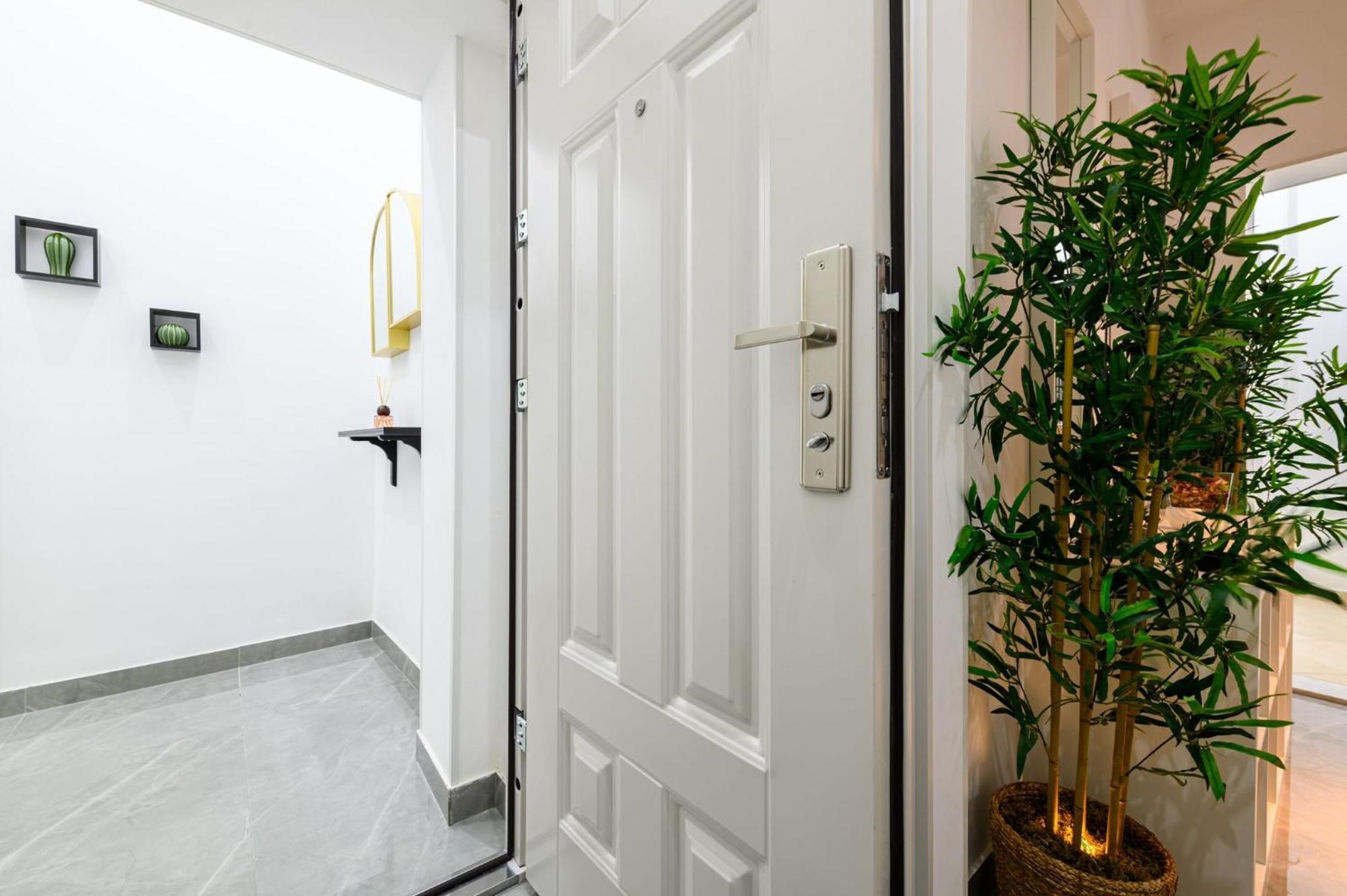 Giordano Suite Center เนเปิลส์ ภายนอก รูปภาพ