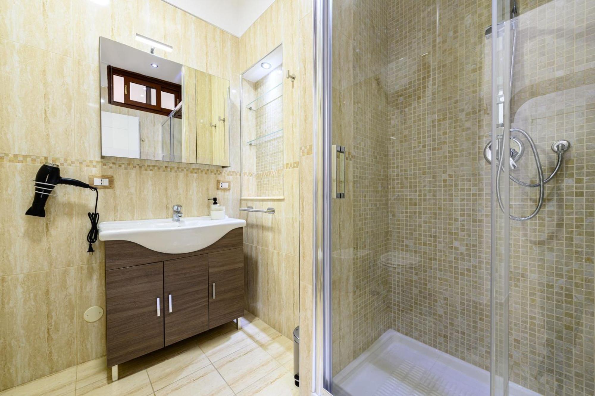 Giordano Suite Center เนเปิลส์ ภายนอก รูปภาพ