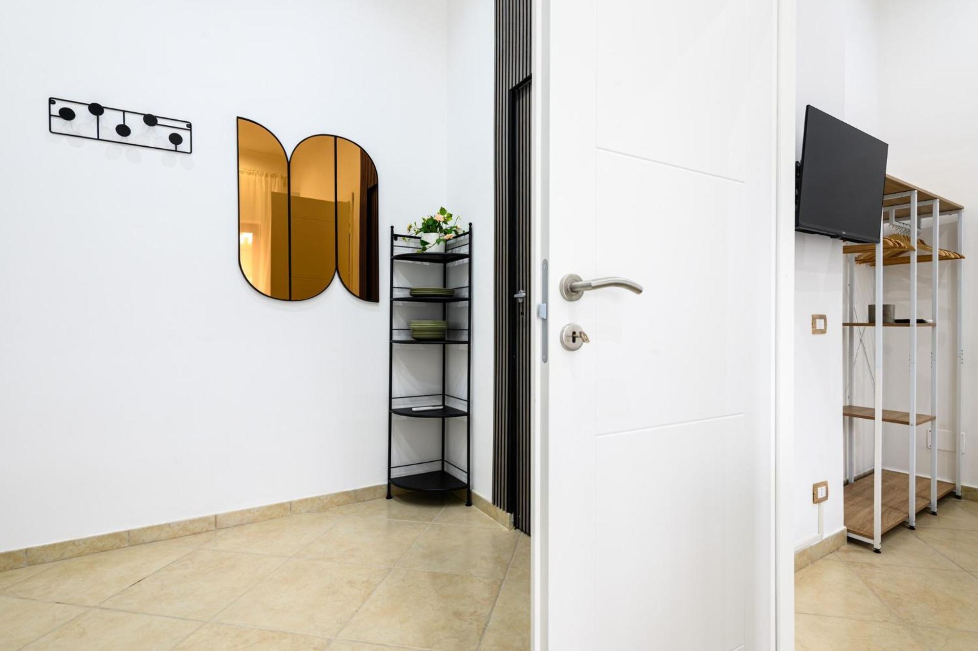 Giordano Suite Center เนเปิลส์ ภายนอก รูปภาพ