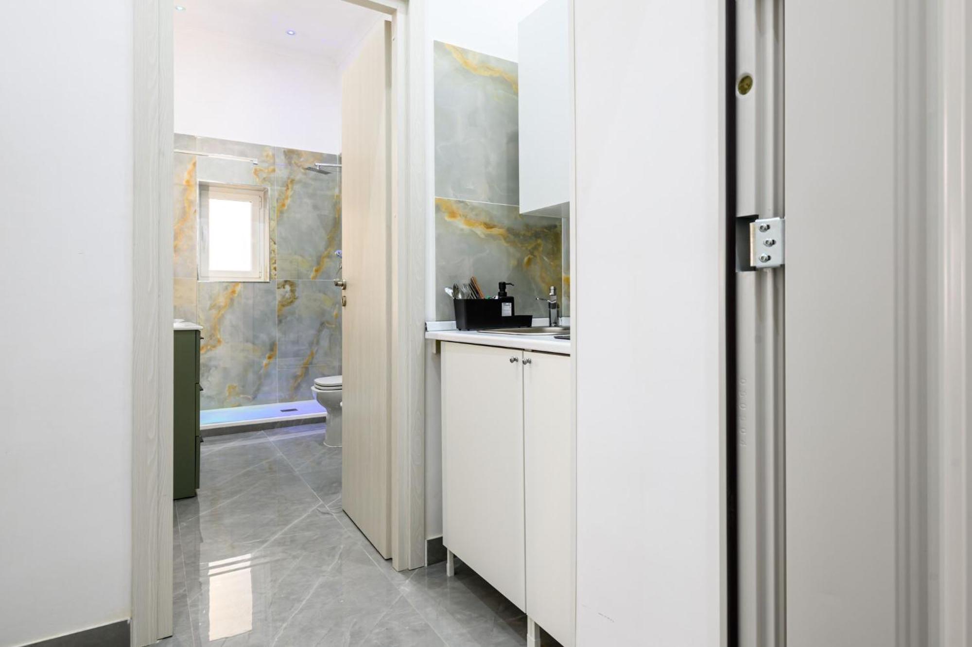 Giordano Suite Center เนเปิลส์ ภายนอก รูปภาพ
